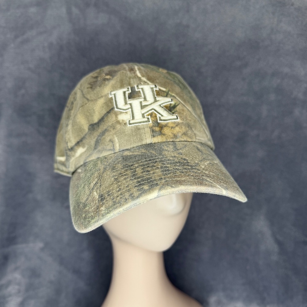 Twins Enterprise‎ Kentucky Wildcats Fitted Hat Mens XL Camo